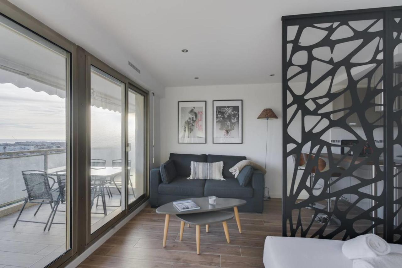 Terrace Sea View Swimming Pool Car Park Center Live In Appartement Cannes