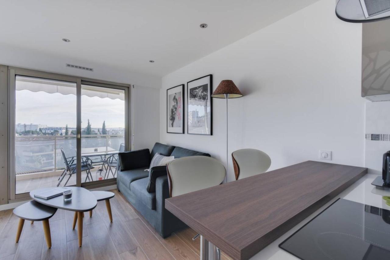 Appartement Terrace Sea View Swimming Pool Car Park Center Live In *